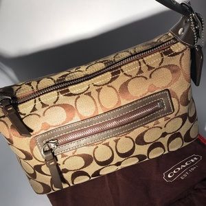 Vintage coach handbag💟